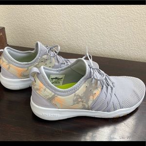 Nike Free Women’s Running Shoes Gray and Peach